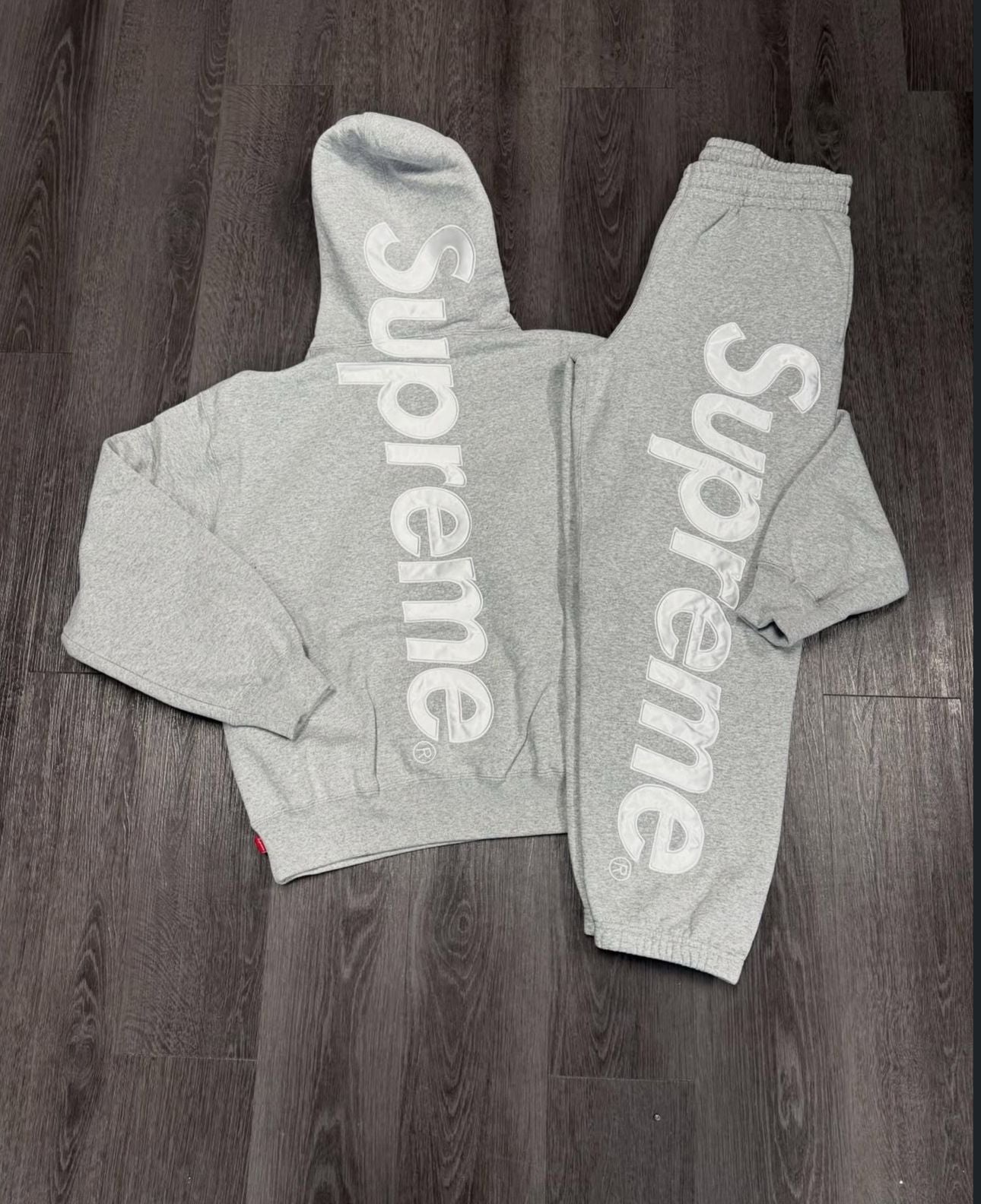 Supreme Sweater