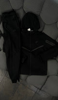 Nike Tech Set