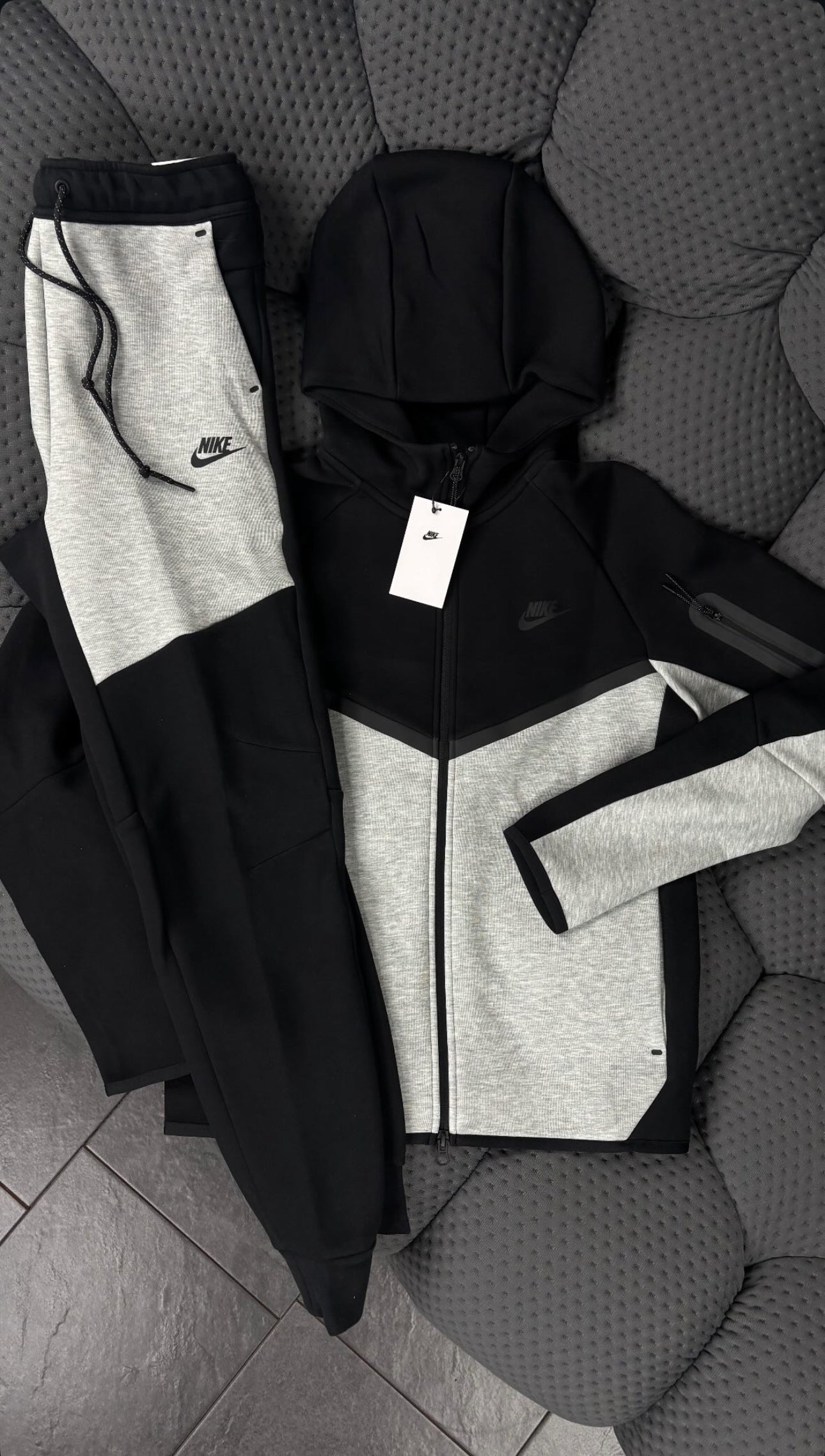 Nike Tech Set