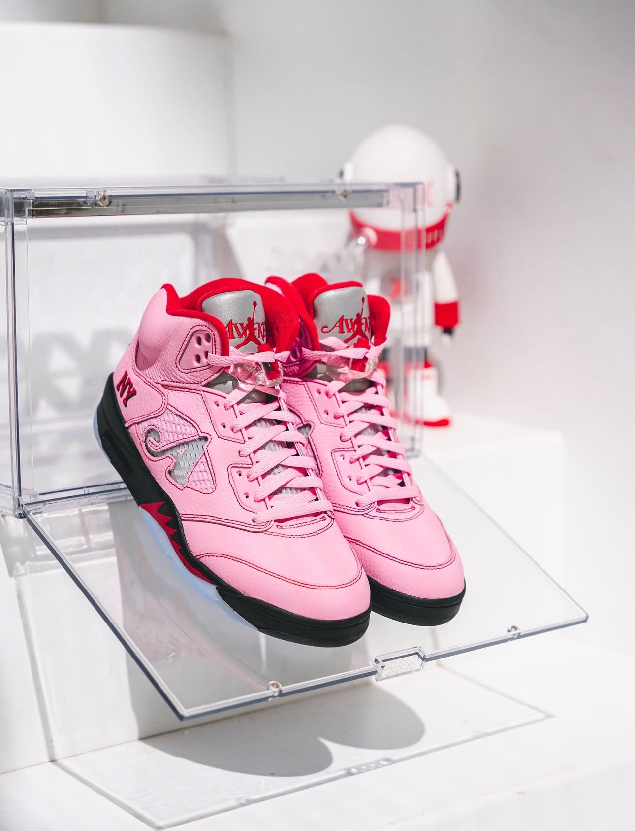 Jordan 5 retro Awake Ny X “arctic pink” (2025)