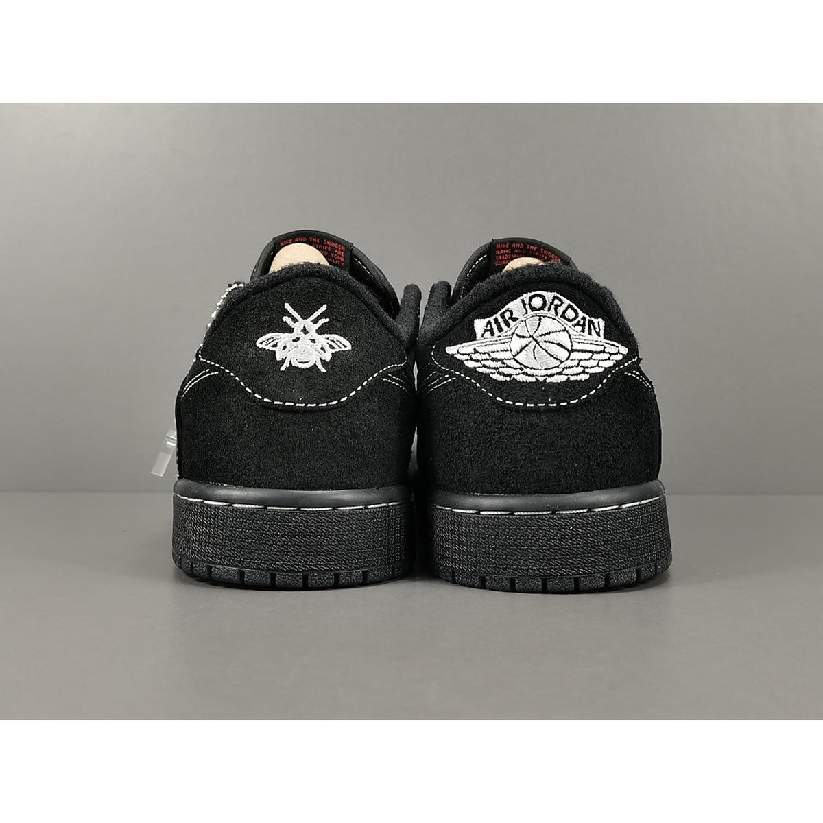 Jordan Retro Low OG Travis Scott Black Phantom