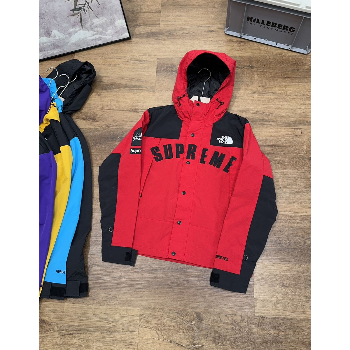 Supreme x The North Face Hooded Shell Jacket - Red/Black